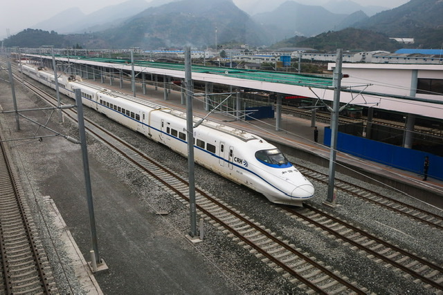 金温铁路扩能改造工程是国家ㄨ重点建设项目